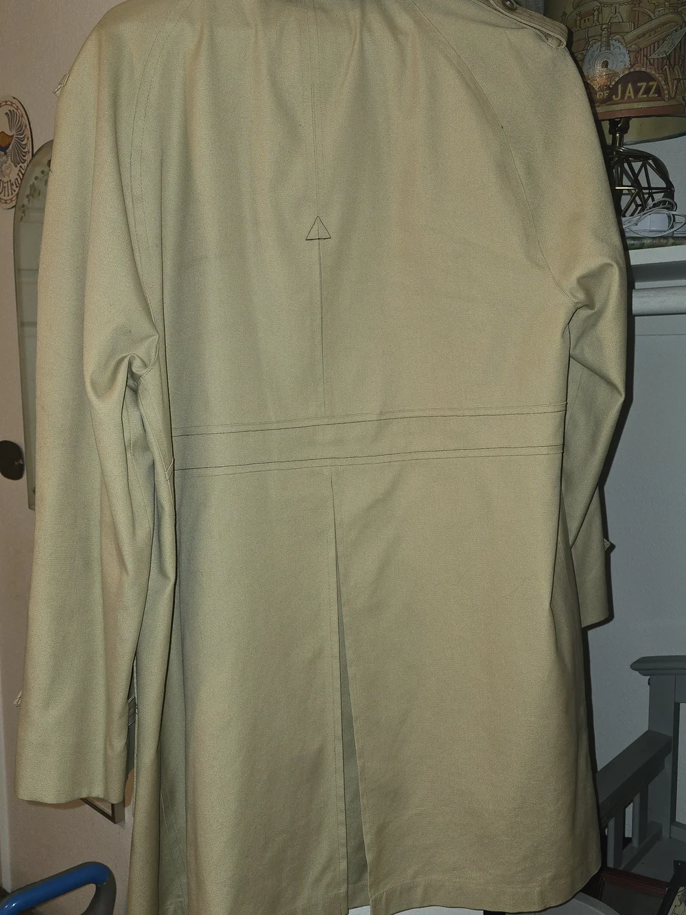 Vintage 1968 Beige Trench Coat- Harbor Master Jonathan Logan Inc. Size 42